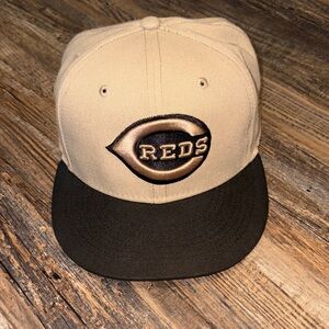 9fifty Beige and Black Cap